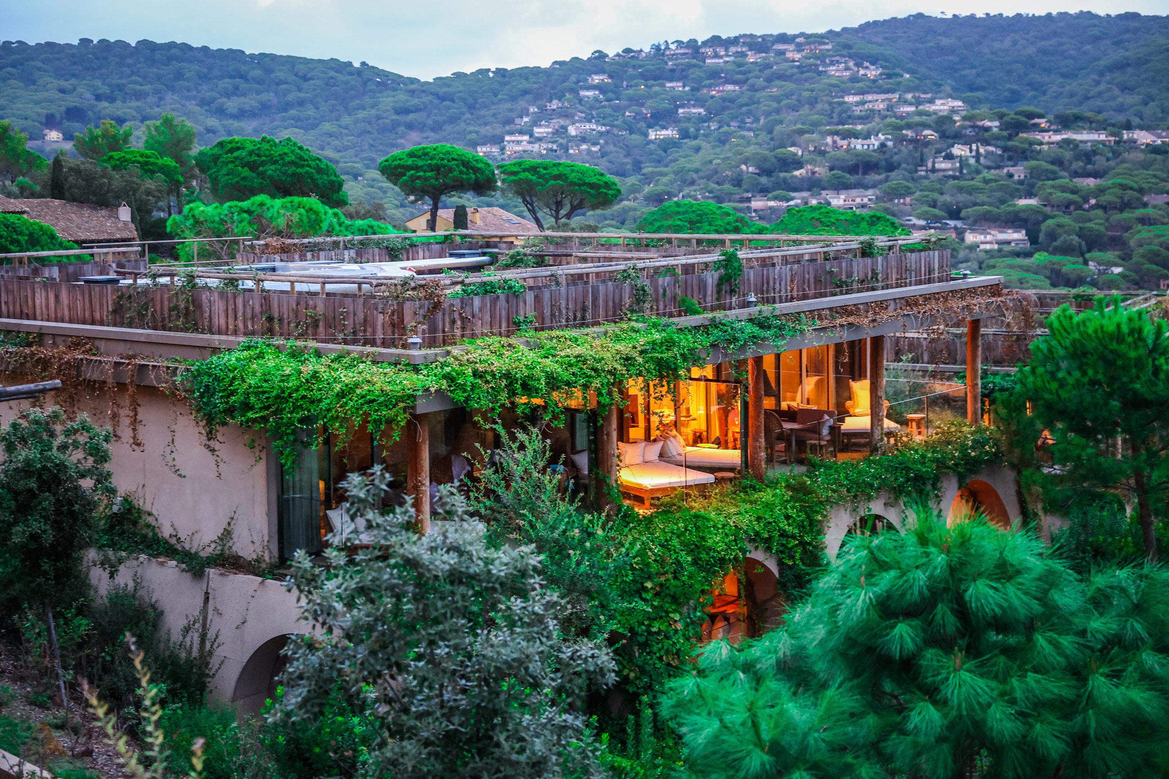 Luxury Villa Aerial — EDITALL Drone